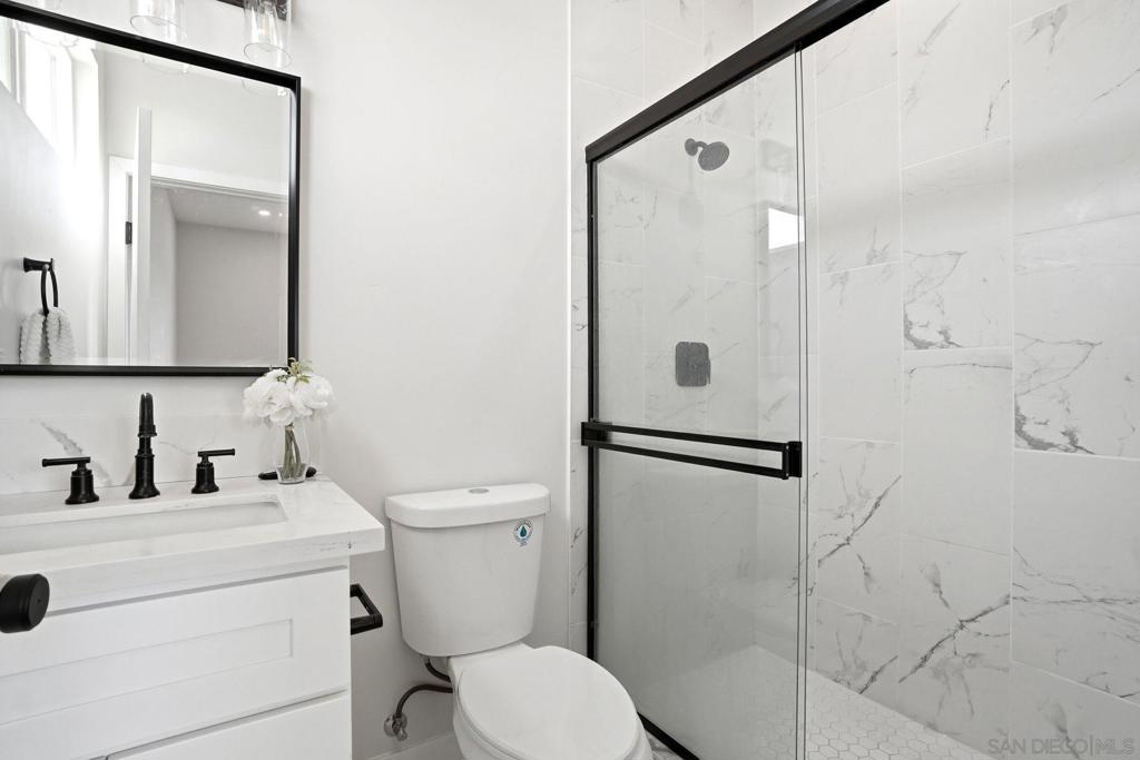 https://media.crmls.org/mediaz/20086e68-2baa-4882-b635-969e4efb386a.jpg?preset=X-Large
