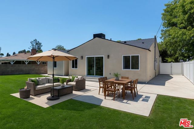 7444 Ostrom Avenue, Lake Balboa CA: https://media.crmls.org/mediaz/2009766a-525d-428d-a331-1cd458abab6e.jpg