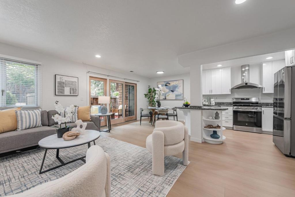 3500 La Terrace Circle