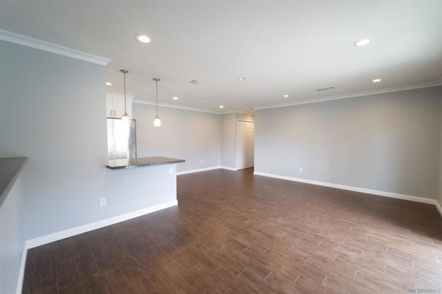 7915 Camino Kiosco, San Diego CA: https://media.crmls.org/mediaz/200ade83-3e55-4e3a-bf8e-da367175b478.jpg