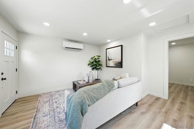10183 Madrid Way, Spring Valley CA: https://media.crmls.org/mediaz/200bdbb4-756d-4899-9052-1f9e99b5dad2.jpg