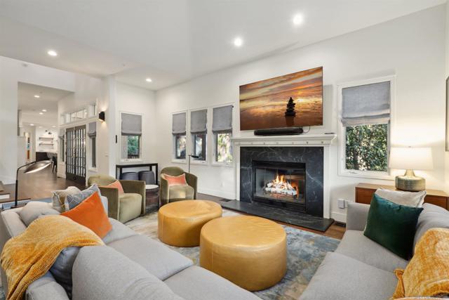 4525 27 Conrad Drive, La Mesa CA: https://media.crmls.org/mediaz/200c1b37-730a-4d60-afb9-9fa9205ebcb5.jpg