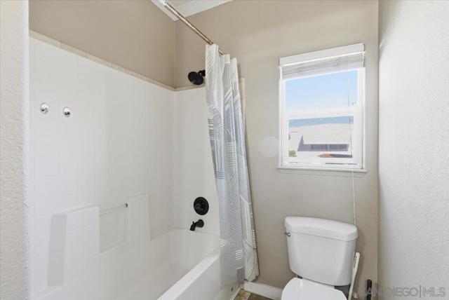 1100 Industrial Blvd, Chula Vista CA: https://media.crmls.org/mediaz/200c6537-e45e-4449-81f7-68515fb40c96.jpg