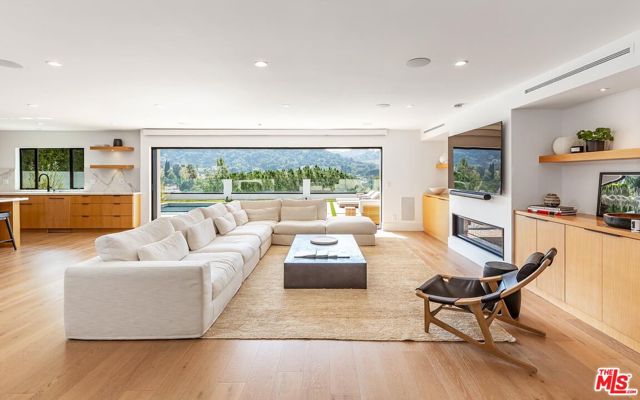 11288 Dona Lisa Drive photo 6