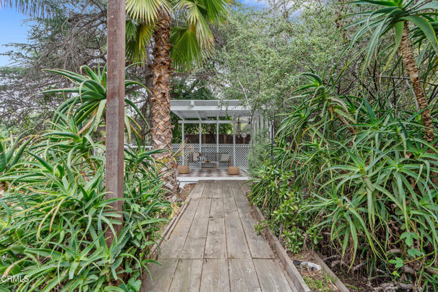 1949 Preston Avenue, Los Angeles CA: https://media.crmls.org/mediaz/200c92e9-e38f-4e49-afc3-566815ae90eb.jpg