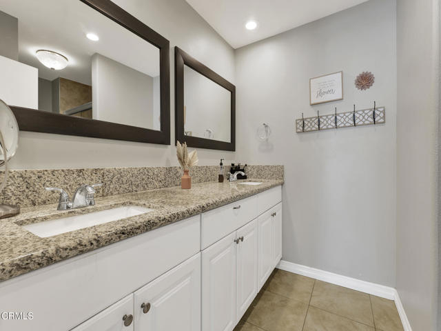 Detail Gallery Image 18 of 26 For 1257 Mission Verde Dr, Camarillo,  CA 93012 - 2 Beds | 2 Baths