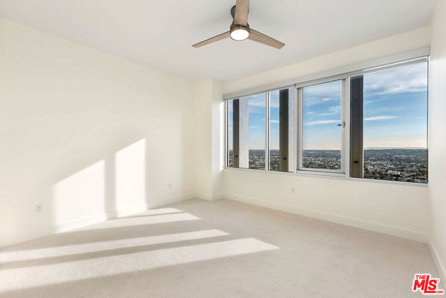 5670 Wilshire Boulevard, Los Angeles CA: https://media.crmls.org/mediaz/200e9563-7e73-4f2e-a7fd-11dc1e006eef.jpg