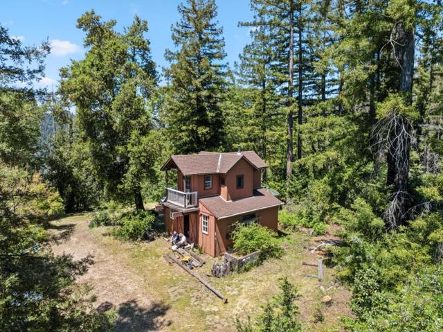 1495 Dons Road, Boulder Creek CA: https://media.crmls.org/mediaz/200f0df7-33fe-4f19-a7c1-e70f3c01b17a.jpg