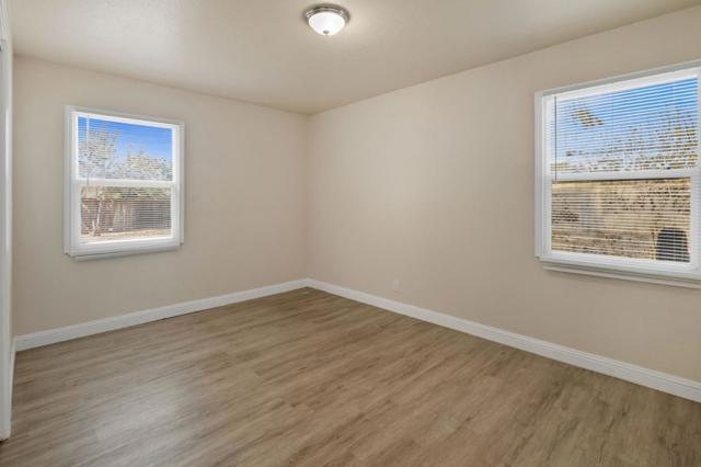 957 Oakwood Avenue, Vallejo CA: https://media.crmls.org/mediaz/200f0f4f-e5e2-4f20-aed2-700ba6721dc9.jpg