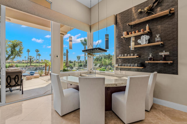 29-49568 Via Conquistador-10