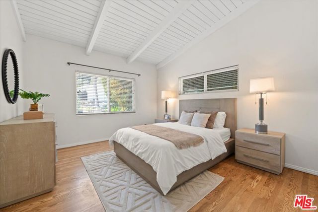 1220 N Norman Place, Los Angeles CA: https://media.crmls.org/mediaz/200fe687-b671-4570-8e8c-48e49e818889.jpg