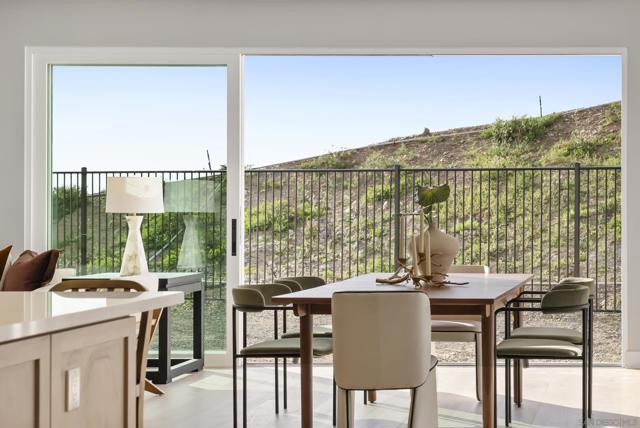 1238 Topanga Dr, San Marcos CA: https://media.crmls.org/mediaz/20104c51-4543-4671-a252-945488135484.jpg