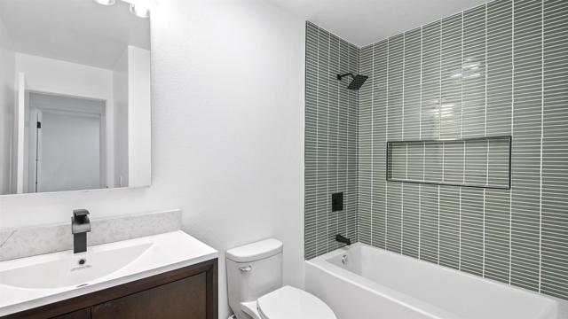 Detail Gallery Image 21 of 32 For 529 Valley Meadow Pl, Escondido,  CA 92027 - 3 Beds | 2 Baths