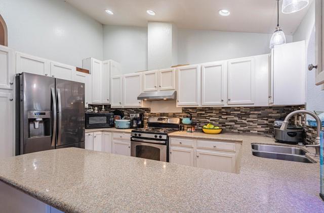 267 Palo Verde Street, Greenfield CA: https://media.crmls.org/mediaz/2011540c-cd63-4d90-83b1-f68d679f097f.jpg