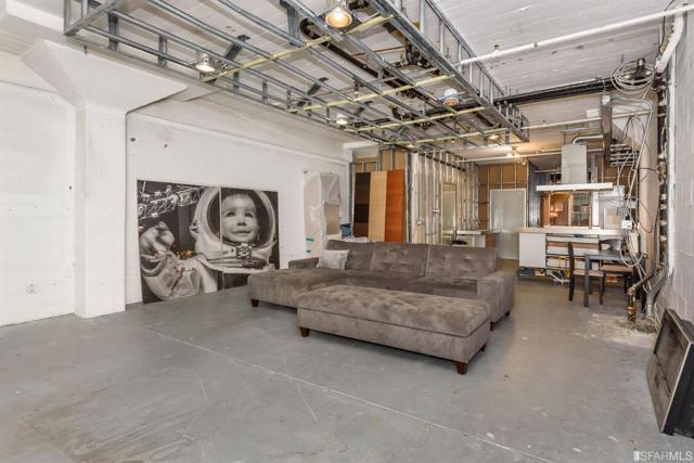 245 5th Street, San Francisco CA: https://media.crmls.org/mediaz/2011bb12-9271-4e8f-a8b5-12a8e8ea6718.jpg
