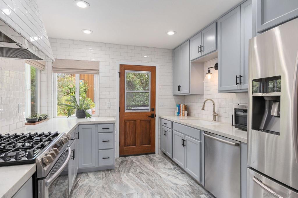 2449 Manchester Ave Cardiff By The Sea - photo 12