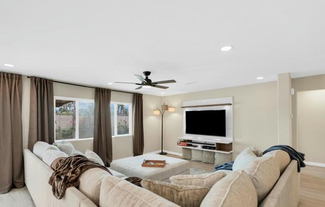84131 Azzura Way, Indio CA: https://media.crmls.org/mediaz/2013efca-186e-4d9c-ac94-48b7a75c5886.jpg