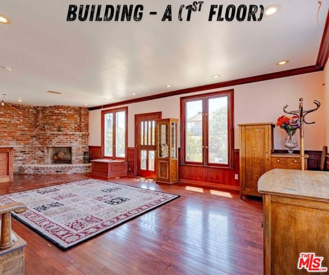 5706 Pioneer Boulevard, Whittier CA: https://media.crmls.org/mediaz/20140dea-03ab-454b-821d-4deb479bdb4a.jpg