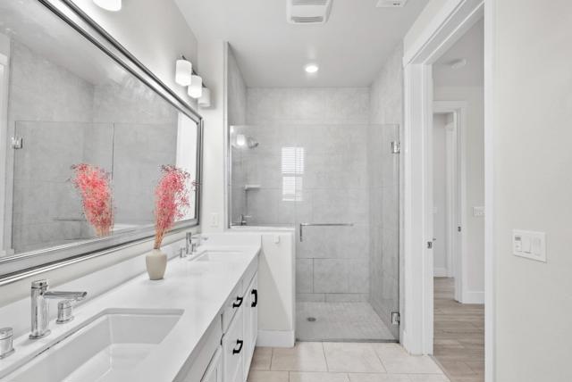 183 Dora Falls Terrace, Fremont CA: https://media.crmls.org/mediaz/2014cdb5-eb57-4b9c-97a9-b0f72f70a9ac.jpg