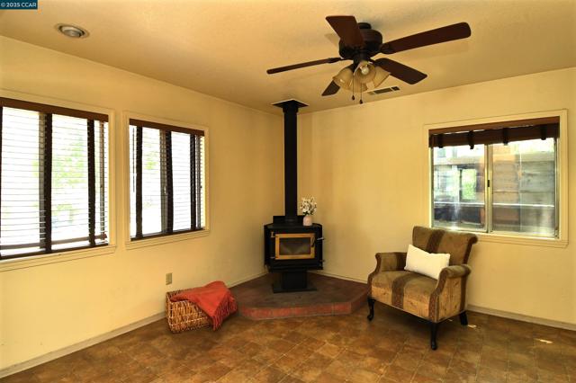 9687 Manzanita Way, Coulterville CA: https://media.crmls.org/mediaz/2014df3c-a970-4a12-b507-0d3a8cac8312.jpg