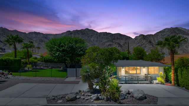 54677 Avenida Diaz, La Quinta CA: https://media.crmls.org/mediaz/20153612-eea5-4c36-9e19-1c74a99797dd.jpg