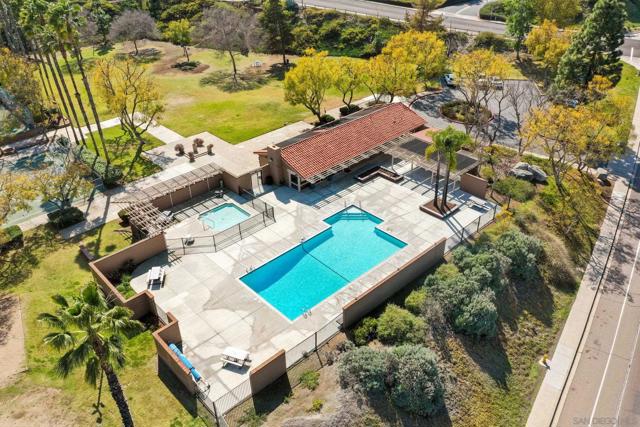2327 Rosal Ln, Spring Valley CA: https://media.crmls.org/mediaz/2015b2fb-2039-4c24-add6-7b71b84e0a10.jpg