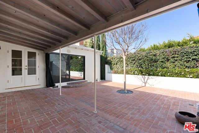 337 Rodeo Drive, Beverly Hills, California 90212, 4 Bedrooms Bedrooms, ,3 BathroomsBathrooms,Single Family Residence,For Sale,Rodeo,25480851