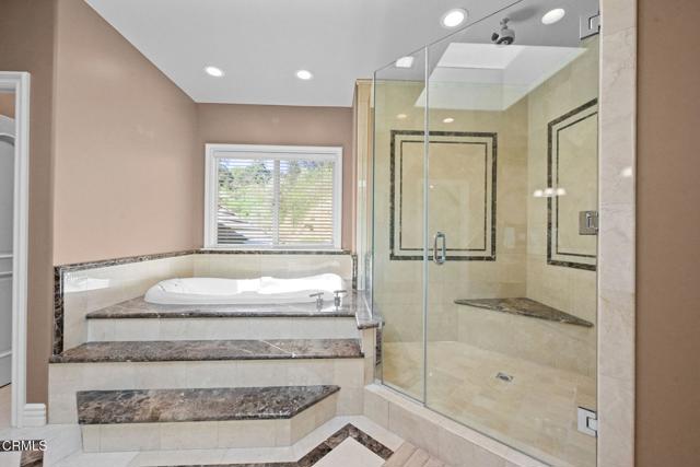 Detail Gallery Image 46 of 73 For 3263 New York Dr, Pasadena,  CA 91107 - 7 Beds | 5/1 Baths