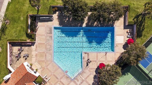 17515 Devereux Rd, San Diego CA: https://media.crmls.org/mediaz/2016a28c-6560-4cef-ac2a-ed3a27ba3e20.jpg