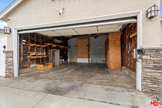 1620 18th Street, Manhattan Beach CA: https://media.crmls.org/mediaz/20190bba-768a-4d69-87cc-6ee3c004f381.jpg