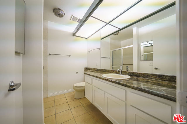 750 S Spaulding Avenue, Los Angeles CA: https://media.crmls.org/mediaz/201b93c2-cbc0-44e7-9790-b0b35d5f6872.jpg