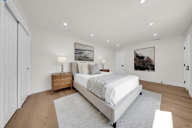 524 Gamay Ct, Fremont CA: https://media.crmls.org/mediaz/201ca29e-33e6-4a17-956d-1373bde81bac.jpg