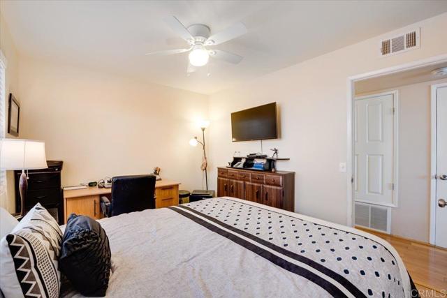 Detail Gallery Image 20 of 55 For 9068 Ellingham St, San Diego,  CA 92129 - 4 Beds | 3 Baths