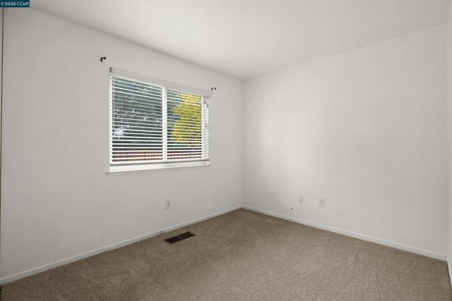 2063 BLUEROCK CT, Concord CA: https://media.crmls.org/mediaz/201df374-664b-4ee1-aa82-767cf46ed8ce.jpg