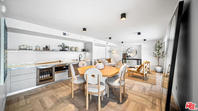 153 San Vicente Boulevard, Santa Monica CA: https://media.crmls.org/mediaz/201e39e6-8455-4a71-bd9a-77705d06d0dd.jpg