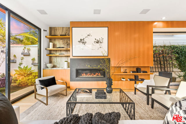 722 MARINE Street photo 8