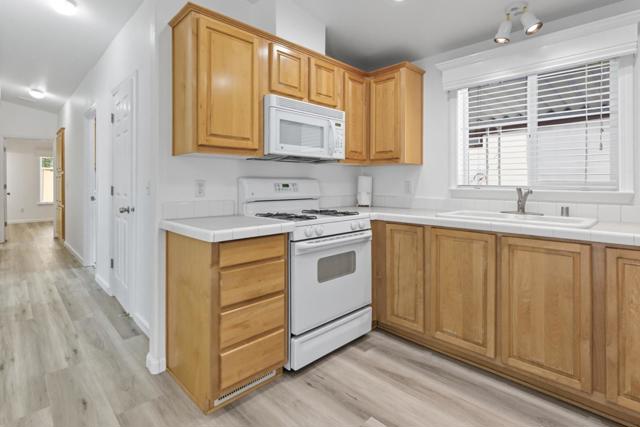 6011 Scotts Valley Drive, Scotts Valley CA: https://media.crmls.org/mediaz/201ef912-9b09-45e8-8654-e78870129b2f.jpg