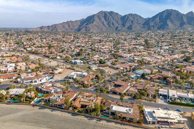 77170 Casa Del Sol, La Quinta CA: https://media.crmls.org/mediaz/202037f6-0976-4dc1-a7b4-06bc94b4a280.jpg