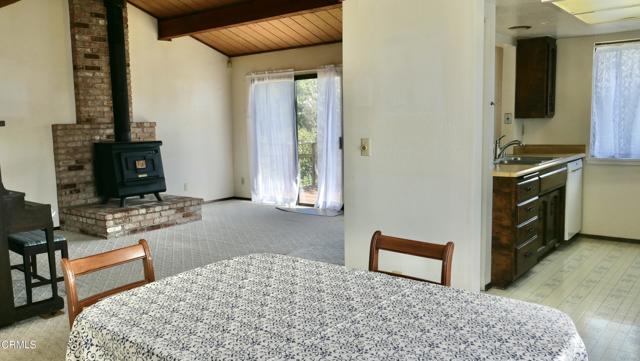 620 Dubois Lane, Fort Bragg CA: https://media.crmls.org/mediaz/2021e741-b351-4b1b-b67e-b8fcfb9f7151.jpg