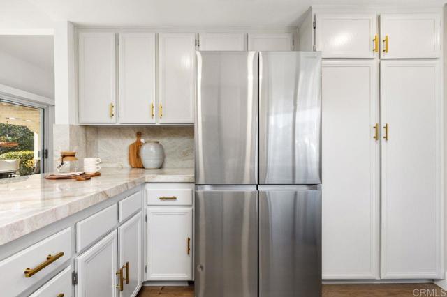 Detail Gallery Image 9 of 45 For 2101 Winged Foot, Escondido,  CA 92026 - 2 Beds | 2 Baths