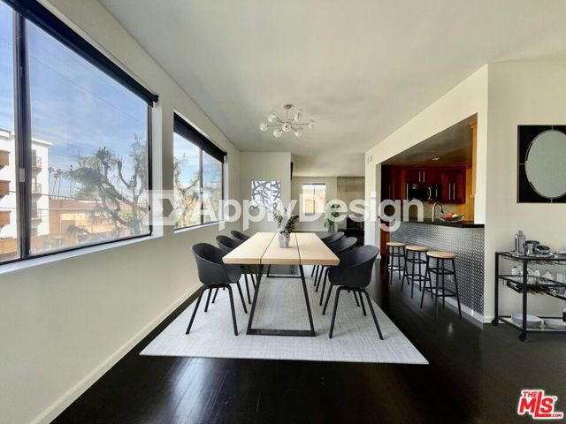1505 Purdue Avenue, Los Angeles CA: https://media.crmls.org/mediaz/2021fe57-1921-4b50-817e-1ee9db8776ad.jpg