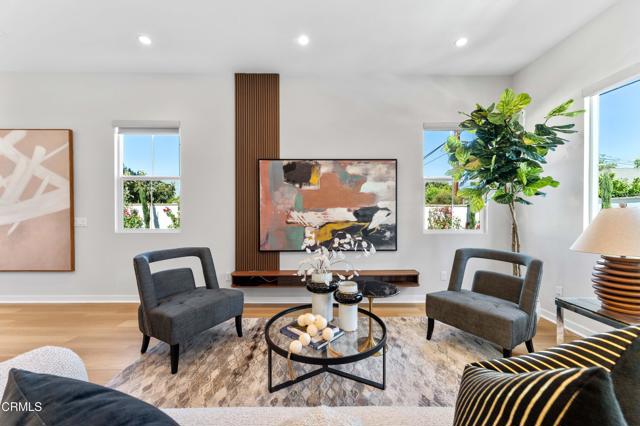 34 Miren Place, Arcadia CA: https://media.crmls.org/mediaz/202294a3-8edd-4191-a308-eb0b32c17d9a.jpg