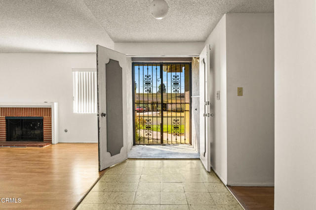 Detail Gallery Image 3 of 21 For 603 Park Rose Ave, Monrovia,  CA 91016 - 3 Beds | 2 Baths