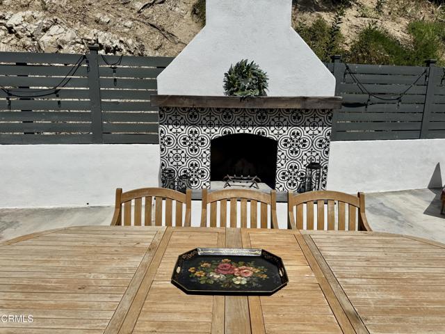 Detail Gallery Image 42 of 54 For 2013 El Vista Ct, Glendale,  CA 91208 - 3 Beds | 3 Baths