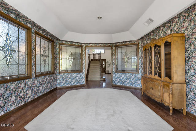 11395 Highridge Court, Camarillo CA: https://media.crmls.org/mediaz/20250617-21bf-4300-8add-9846f26a7e56.jpg