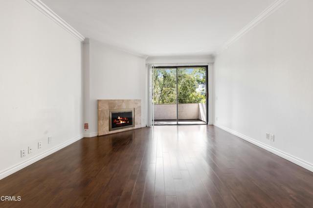 Detail Gallery Image 6 of 16 For 3480 Barham Bld #208,  Los Angeles,  CA 90068 - 1 Beds | 1 Baths