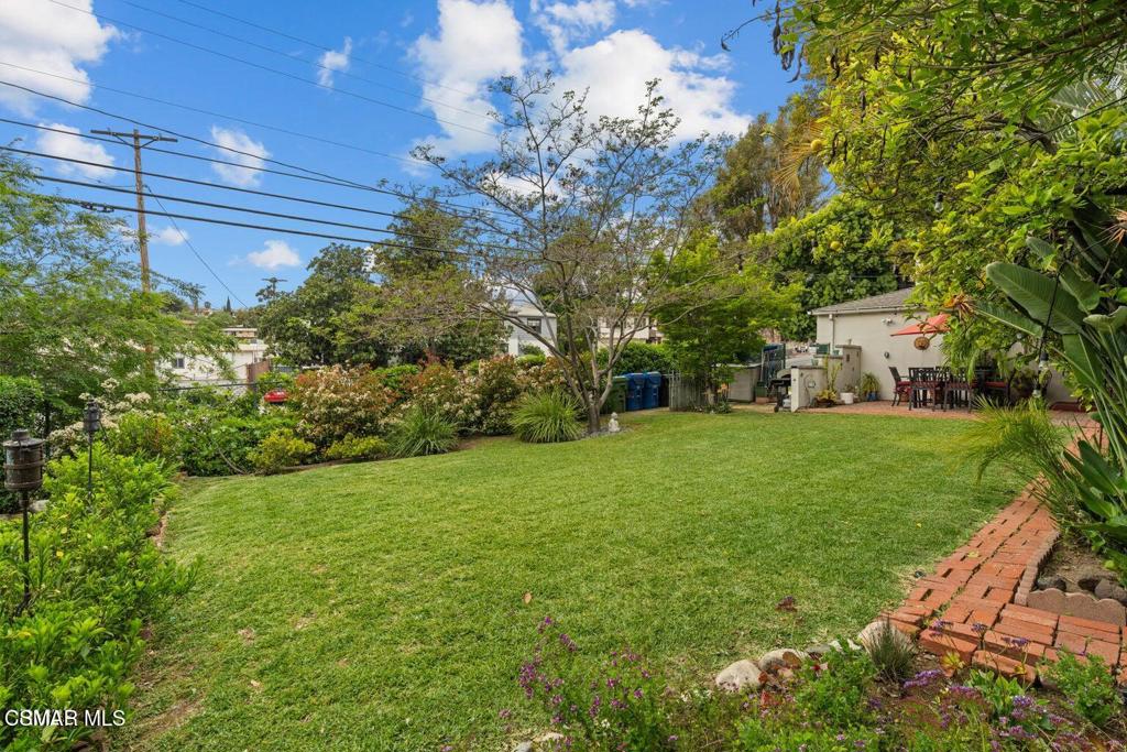 3272 Rowena Avenue #3