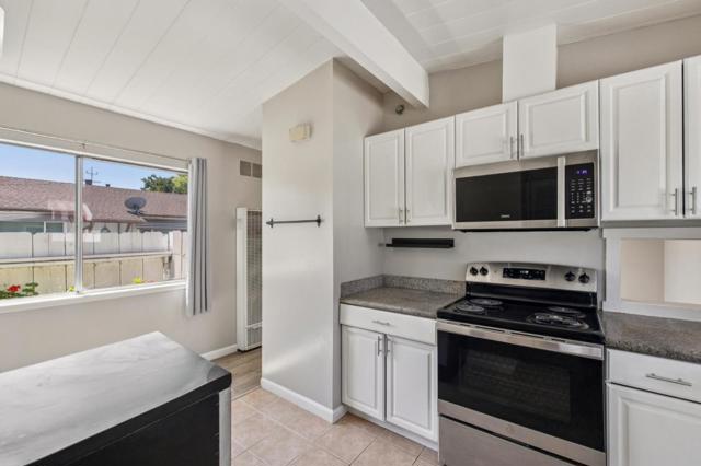 3271 Alma Street, Palo Alto CA: https://media.crmls.org/mediaz/20261b11-cd80-4fbf-a55e-5834502c5ae1.jpg