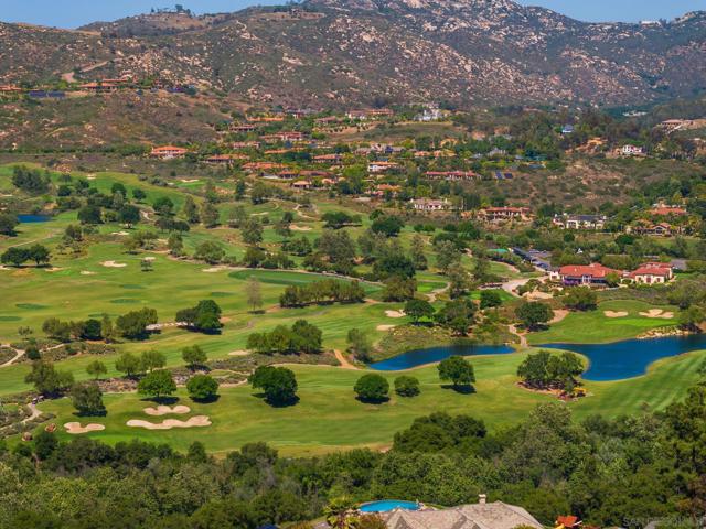 17758 Del Paso Drive, Poway CA: https://media.crmls.org/mediaz/20270d2a-a88d-4676-8b5c-ee7021736039.jpg