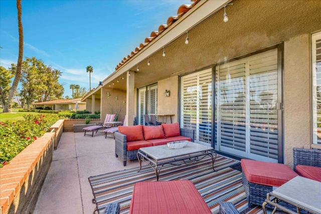 43 Sunrise Drive, Rancho Mirage CA: https://media.crmls.org/mediaz/20271088-83f5-4661-a362-7ec7792e69e9.jpg